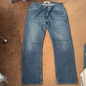 Classic Blue Denim Levis Jeans Everyday casual comfortable straight cut
